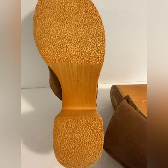 NEW‼️MIA Brown Suede Clogs -8M - Picture 5 of 6